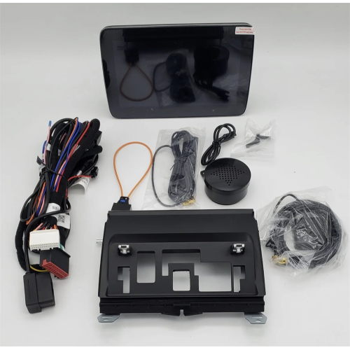 Штатная магнитола CarMedia MRW-8703 для Land Rover Discovery III 2004-2009 на Android 10.0
