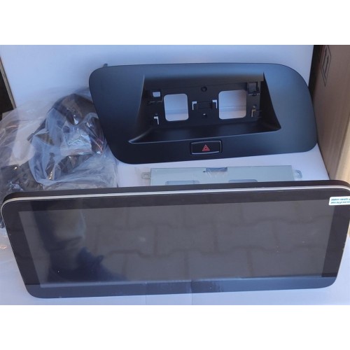 Штатная магнитола CarMedia MRW-A1210L для Audi Q5 2008-2016 (8R) на Android 11.0