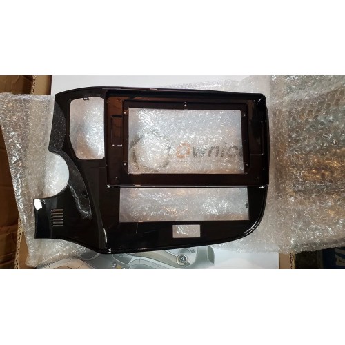 Штатная магнитола CarMedia OL-1573-P для Mitsubishi Outlander III 2019-2024 на Android 10.0
