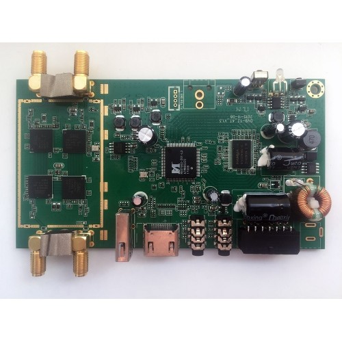 ТВ-тюнер FarCar DVB-T2 (4 антенны)
