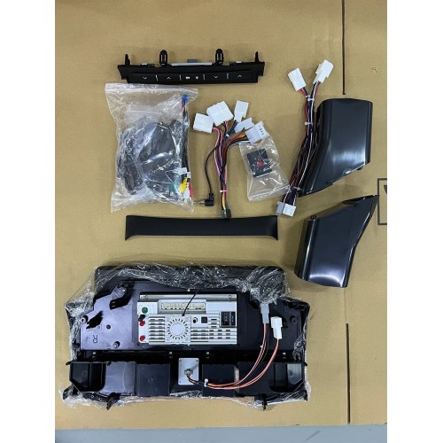 Штатная магнитола CarMedia HP-T1206 для Toyota Land Cruiser 200 2007-2015 top на Android 12.0