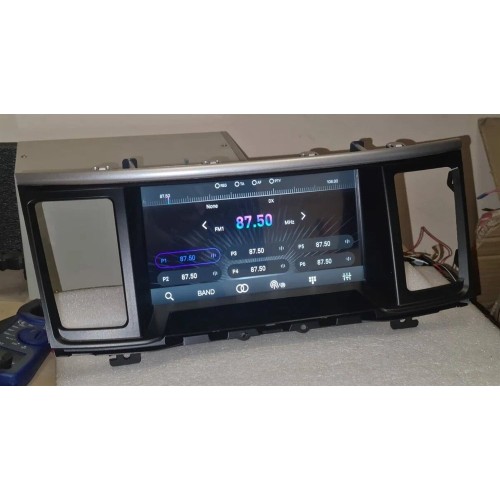 Штатная магнитола CarMedia SF-9200-N для Nissan Pathfinder R52 2013+ на Android 10.0