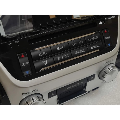 Штатная магнитола CarMedia ZH-T1001 для Toyota Land Cruiser 200 2016-2021 (без отдельного экрана климата) на Android 10.0