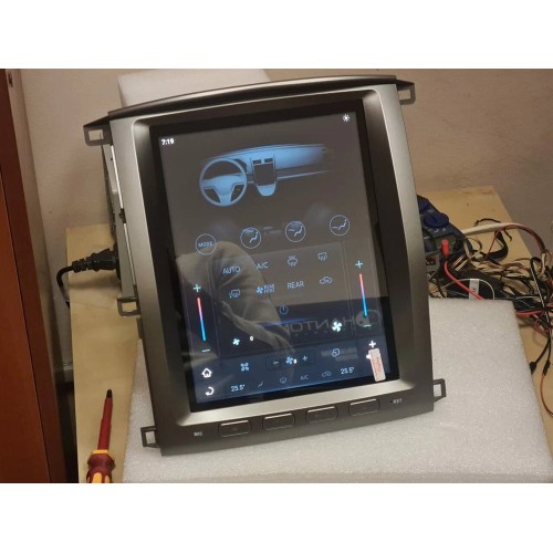 Магнитола Тесла CarMedia ZF-1305-Q6 Tesla-Style для LEXUS LX II 470 2003-2007 на Android 11.0