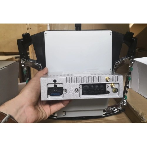 Магнитола Тесла CarMedia ZF-1003-Q6 Tesla-Style для Ford Focus 2011-2016 на Android 11.0