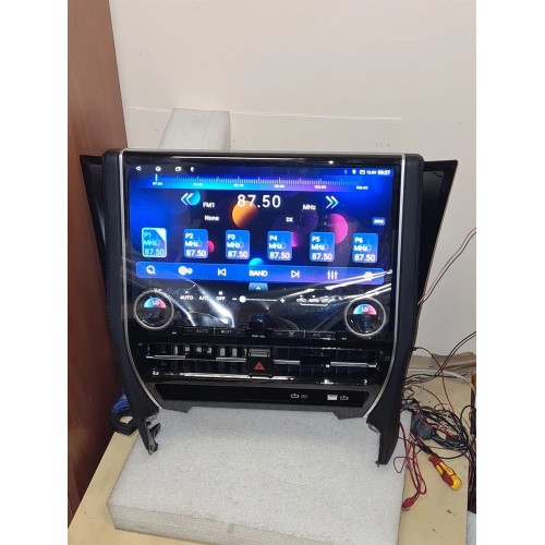 Штатная магнитола CarMedia ZH-T1401BL для Toyota Alphard III 2015-2019 на Android 12.0