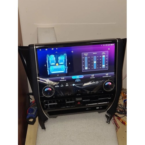 Штатная магнитола CarMedia ZH-T1401BL для Toyota Alphard III 2015-2019 на Android 12.0