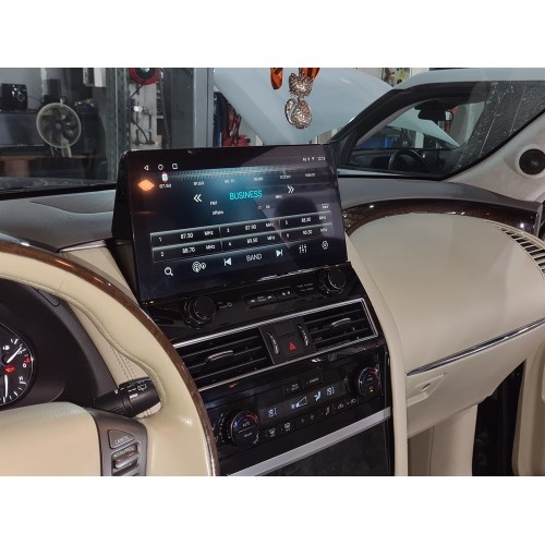 Штатная магнитола CarMedia ZH-N1401 для Infiniti QX80 / QX56 2010-2024 на Android 12.0