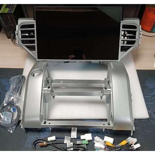 Штатная магнитола CarMedia MRW-1305 для Toyota Tundra II 2013-2021 на Android 12.0